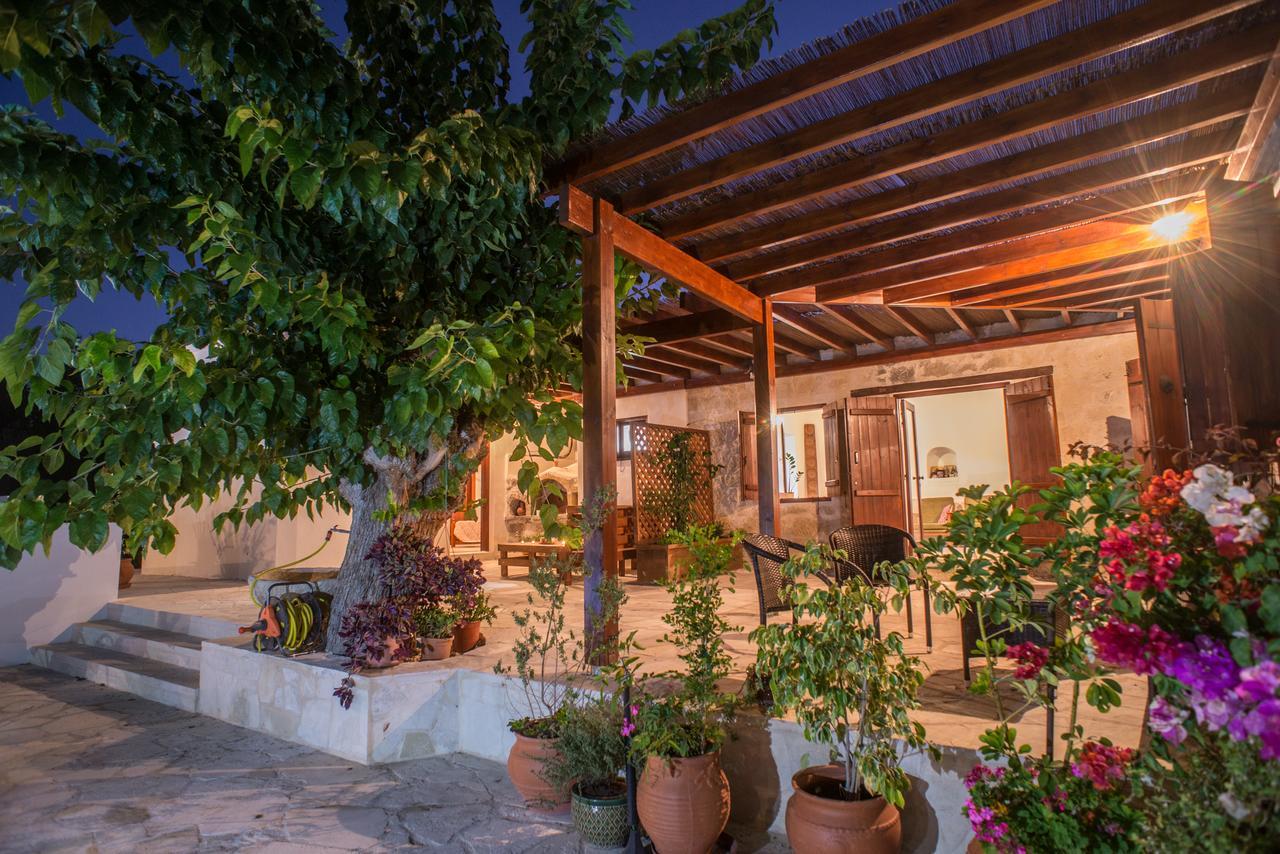 Penzion Chloe'S House Pano Akourdalia Exteriér fotografie