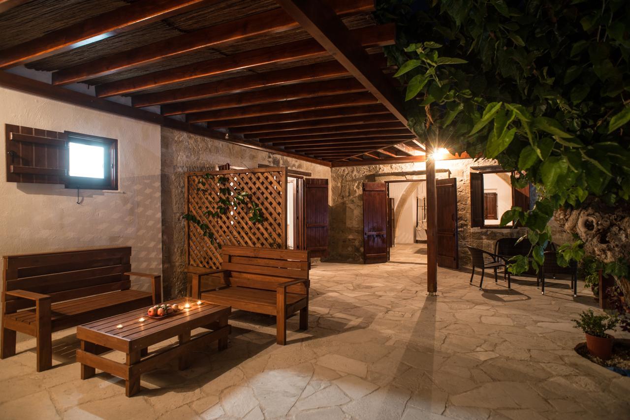 Penzion Chloe'S House Pano Akourdalia Exteriér fotografie